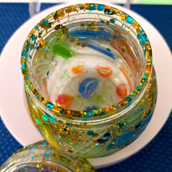 Resin Jar / Container - Picture 4 of 5